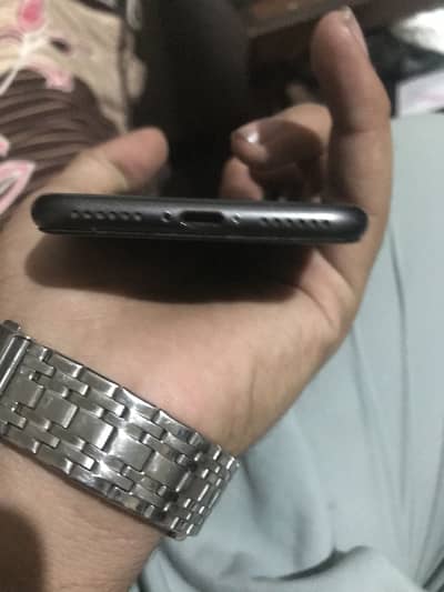 Apple iPhone 8 128 gb non pta charging ic issue