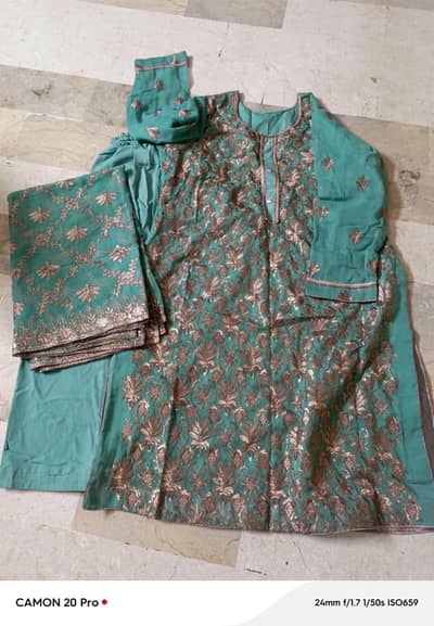 Ladies party wear dresses