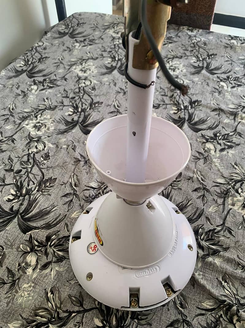 Ceiling fan Condition 10/10 4