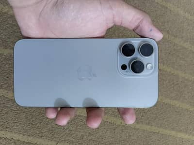 Apple iPhone 15 Pro Max.