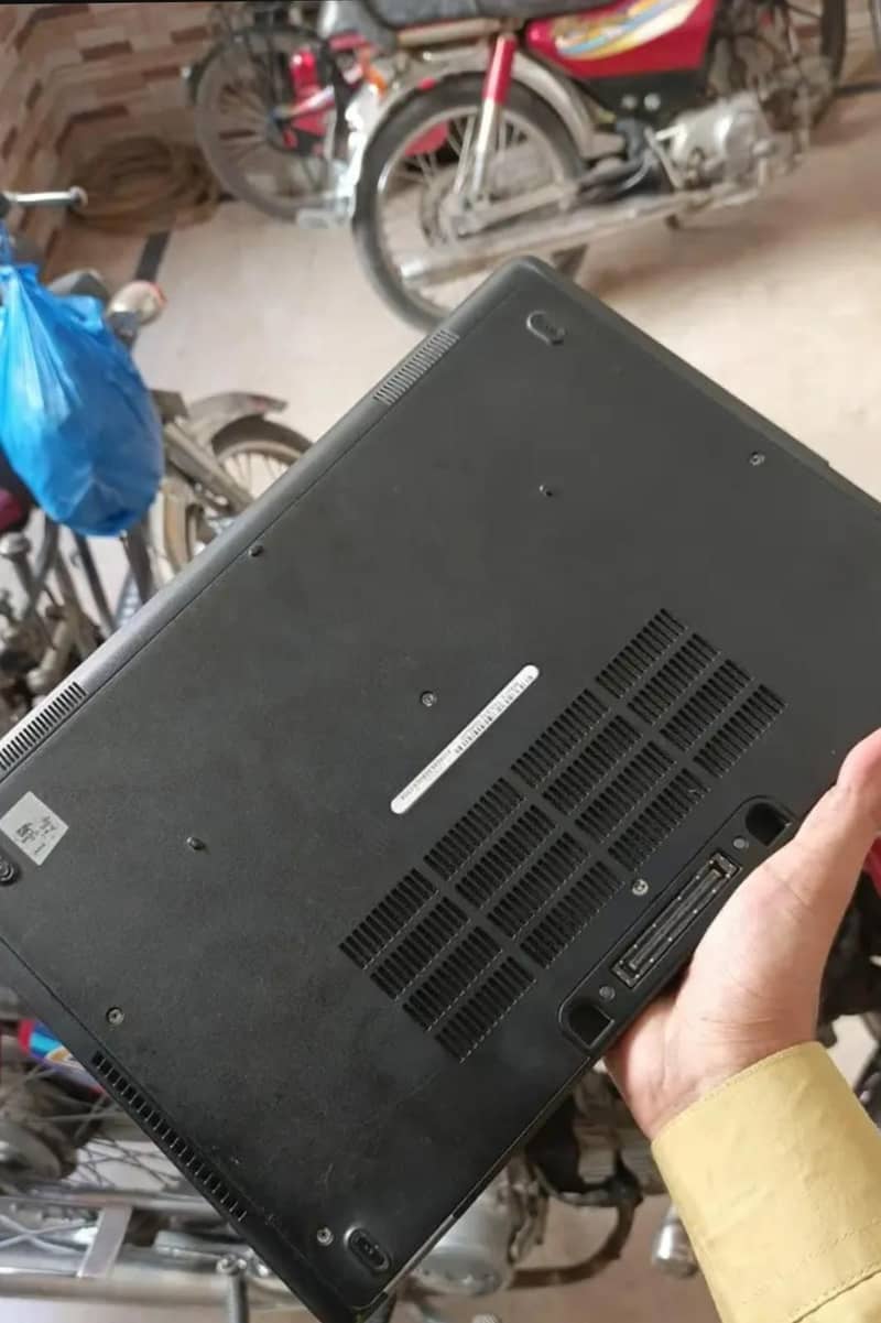 Dell 5th Generation 1