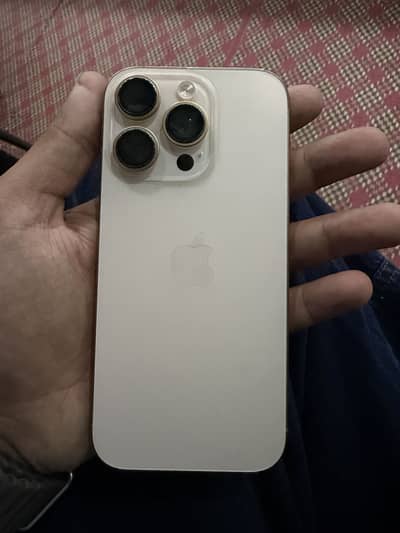 Apple iPhone 16 Pro