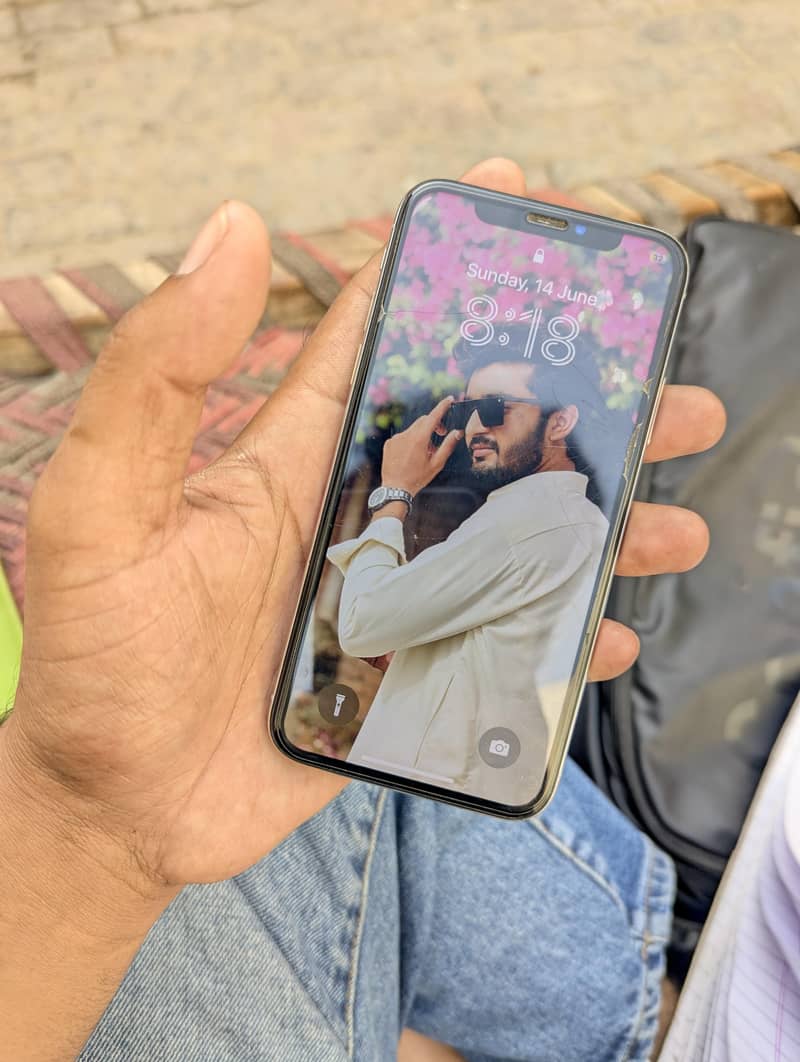 Apple iPhone X 1