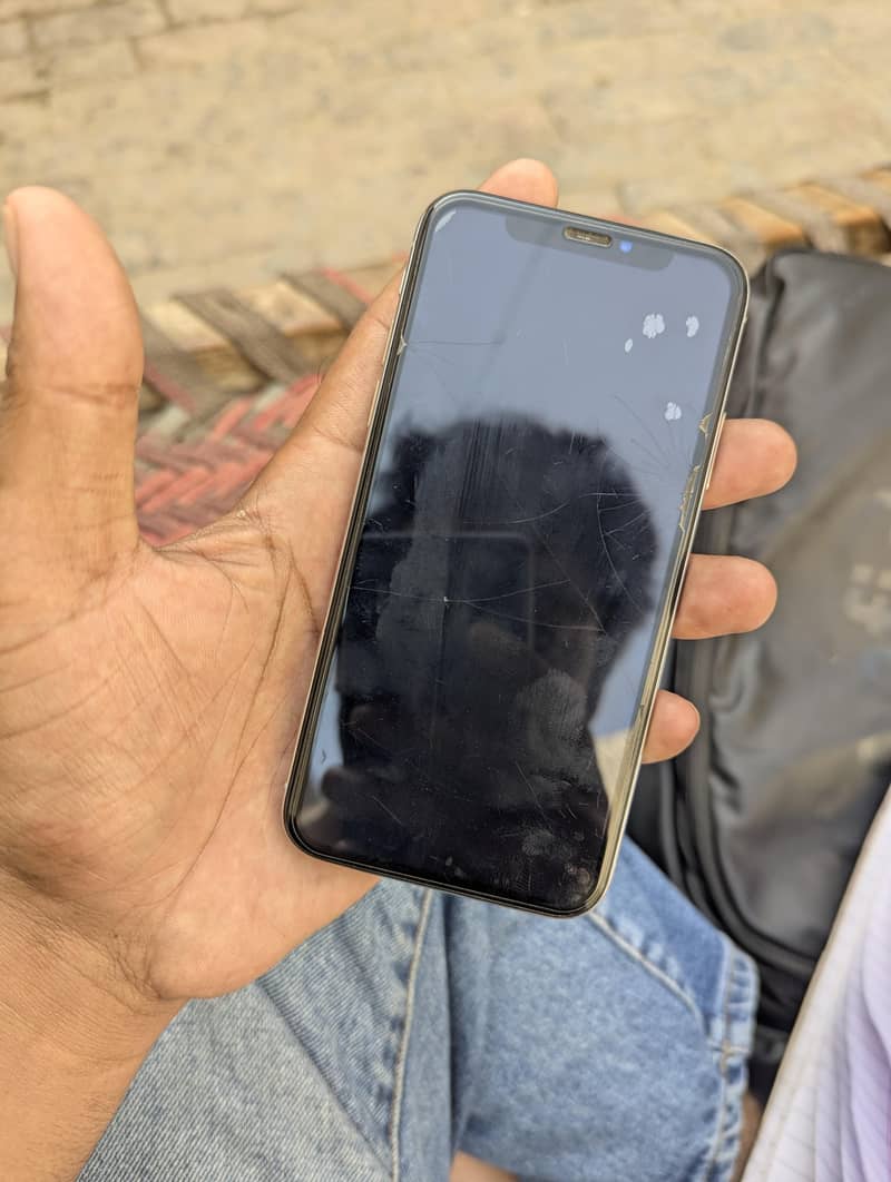 Apple iPhone X 2