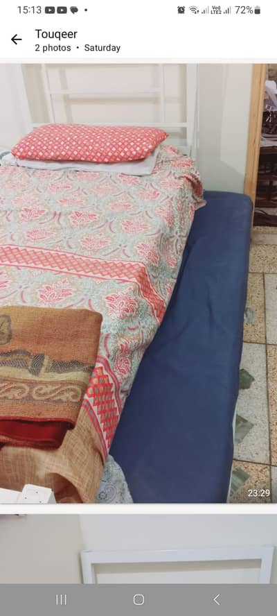 single wrought irons beds ( trundle bed)