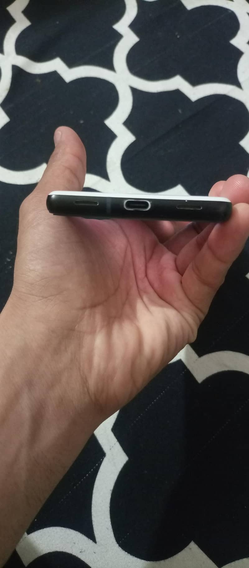 Google Pixel 6a 3