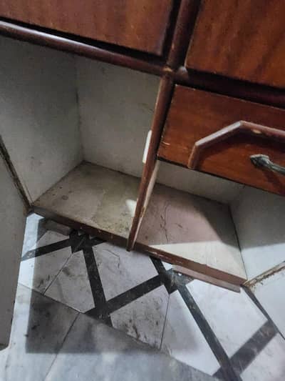 wardrobe (almari)