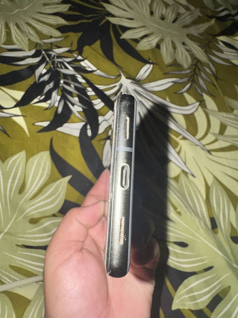 Google Pixel 6a 4