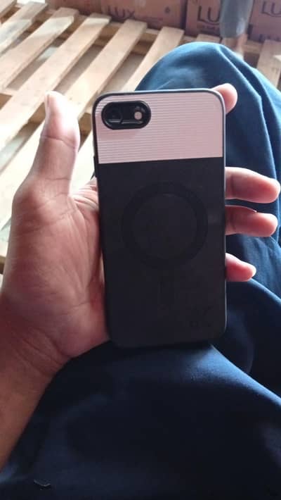 Apple iPhone 7