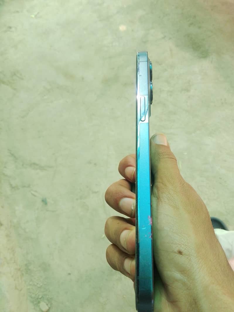 Apple iPhone 12 Pro Max 6