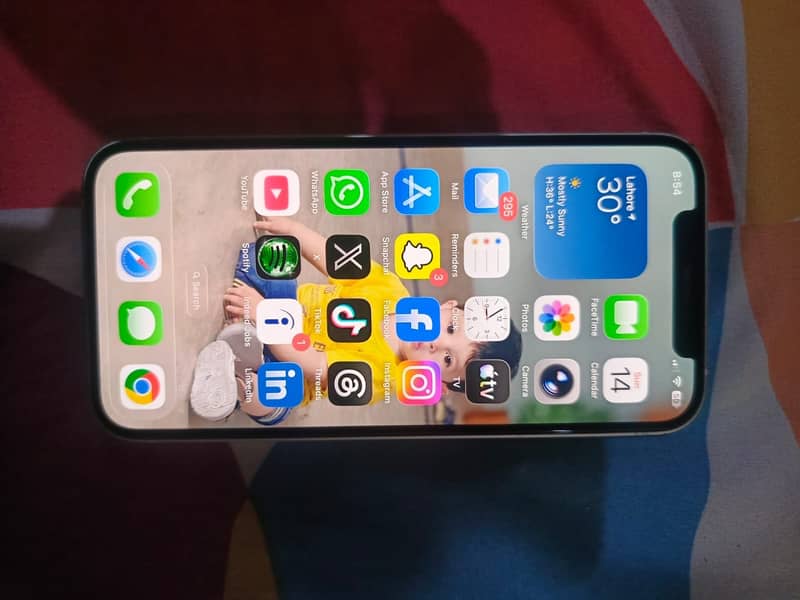 Apple iPhone 12 0