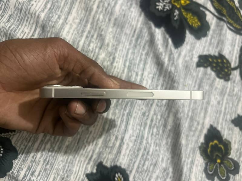 Apple iPhone 13 mini 5