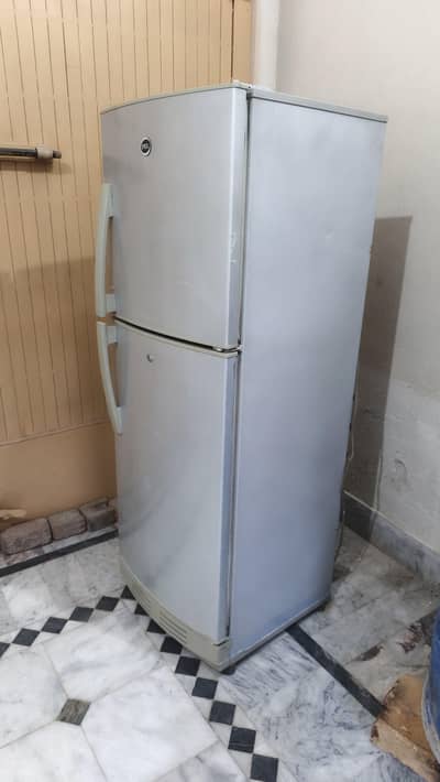 Pell refrigerator