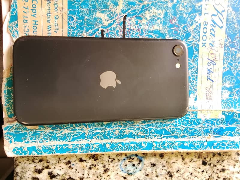Apple iPhone SE 3
