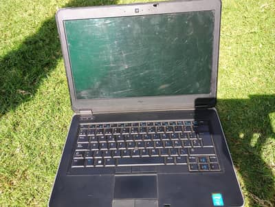 Slightly used Dell Latitude E6440, i7 8Gb 256gb SSD, Price negotiable