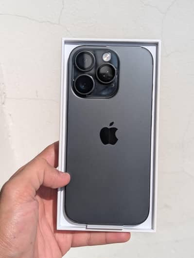 Apple iPhone 16 Pro