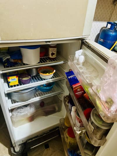 Dawlance Refrigerator lush condition 10/9