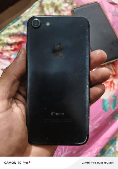 Apple iPhone 7