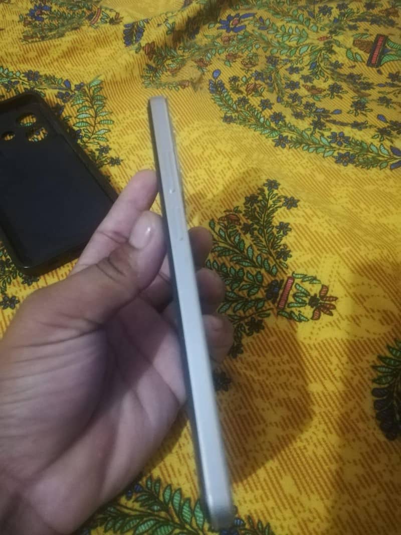 OPPO A3 4