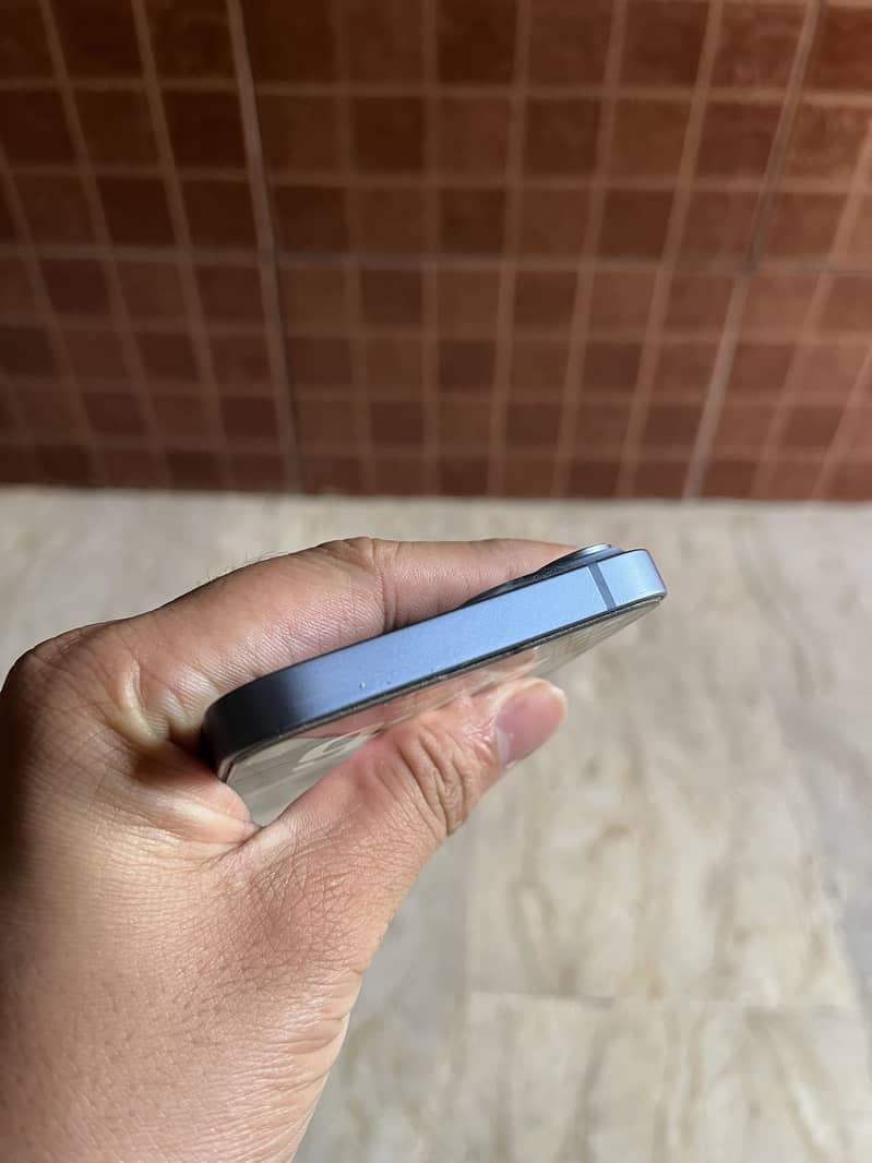 Apple iPhone 14 5