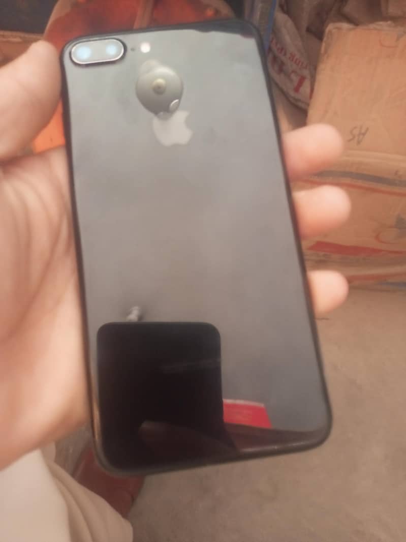 Apple iPhone 7 Plus 4