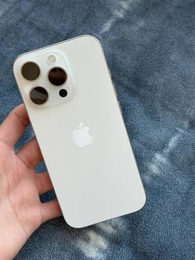 Apple iPhone 16 Pro Max
