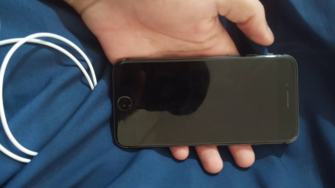 Apple iPhone 8 2