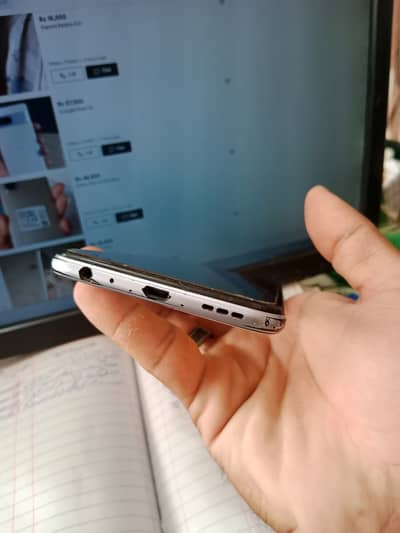 y20 dual pta screen ma dot ha minor sa baqi all ok
