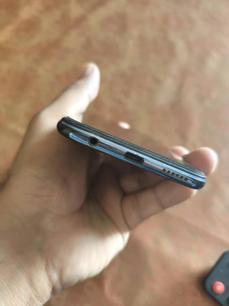 vivo v21e 4