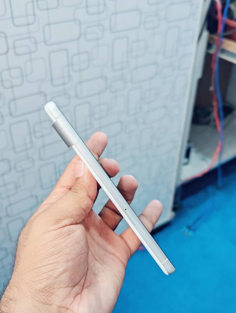 Google Pixel 7a 4
