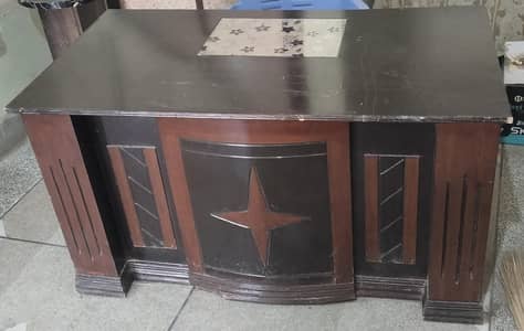 Office Table / Study Desk for Sale – Heavy Duty (4.5 x 2.5 Feet)