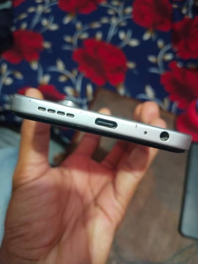 Infinix hote 60i 6+6gb 128 gb
