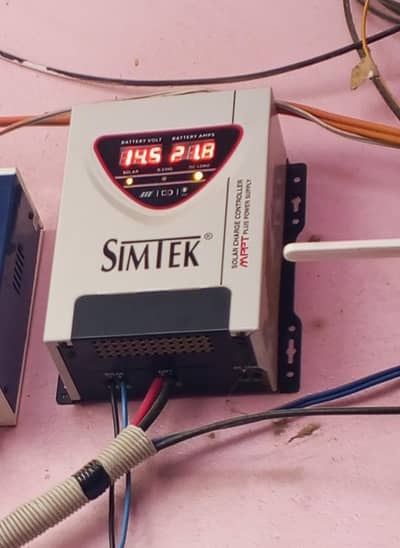 solar setup for sale -Simtek MPPT+ 1000v invertor