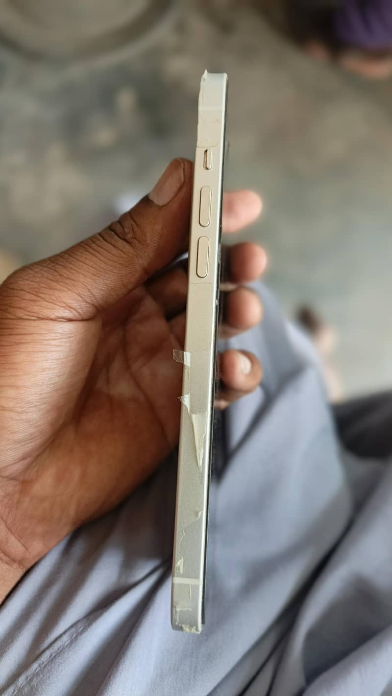 Apple iPhone 14 plus 4