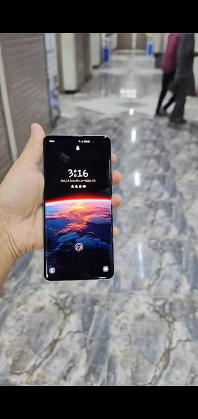 The Samsung Galaxy S10 5G