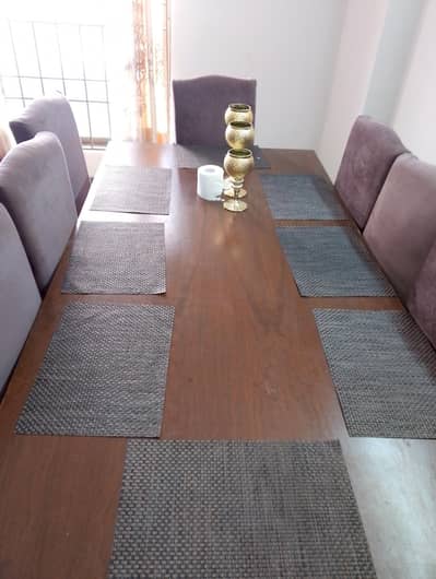 dining table  8seater