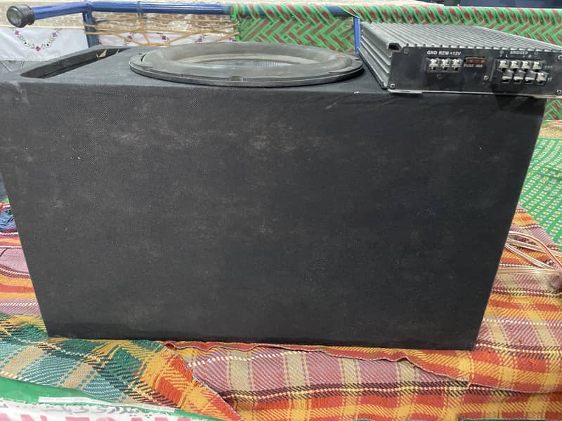 Amplifier + woofer 1