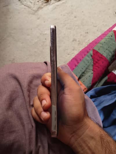 OPPO Reno12 f