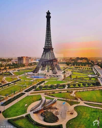 1 BHK Eiffel View Apartment Bahria Town Lahore