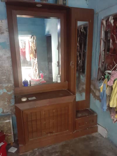 Dressing Table urgent sale