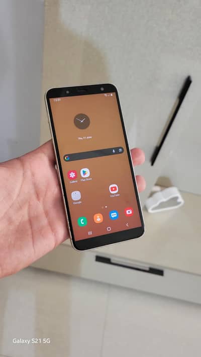 Samsung Mobile J6