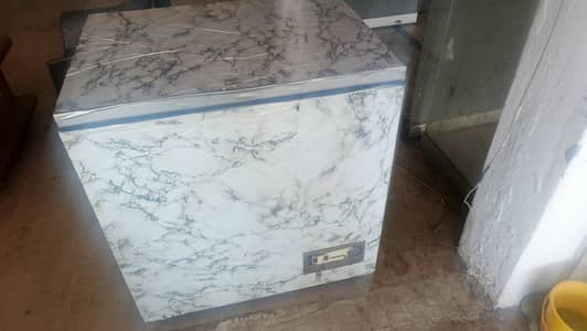 freezer for sale urgent need money good coling condition 8/10