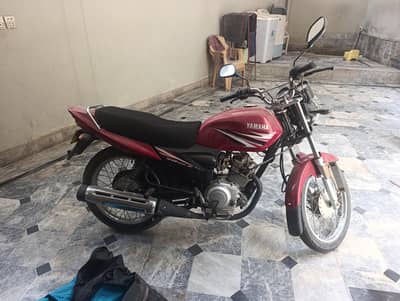 yamaha bike . . yb125z