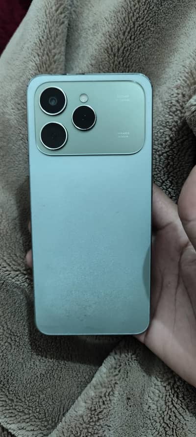 tecno spark 40