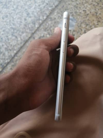 Apple iPhone 8