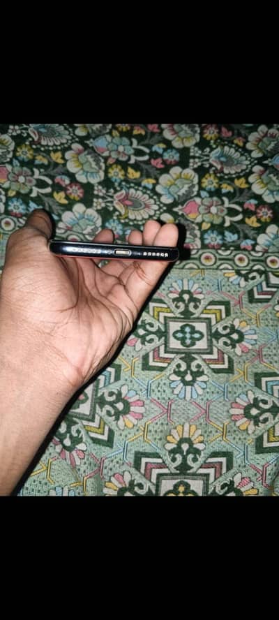 Apple iPhone SE
