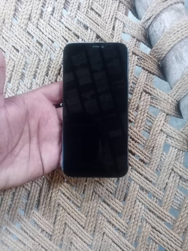 Apple iPhone 12 2