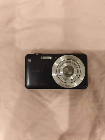 Sony Cybershot DSC-W710 digital camera