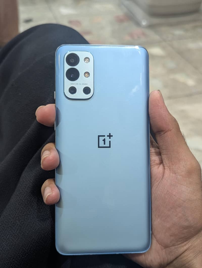 One Plus 9R 0