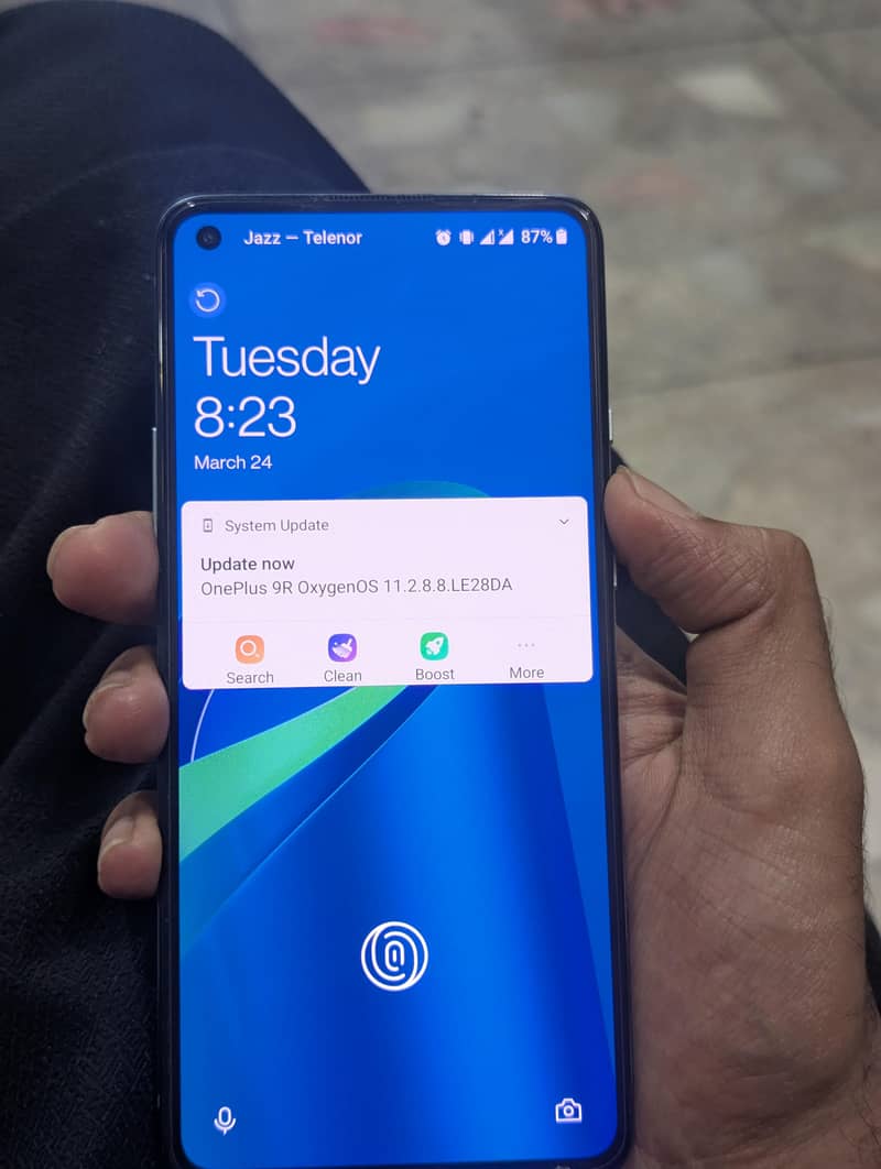 One Plus 9R 1